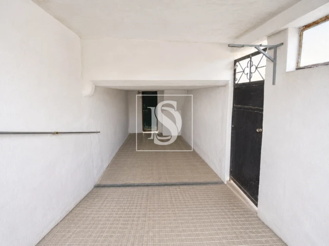 Moradia T2 para Venda em Sé, Santa Maria e Meixedo Foto 12