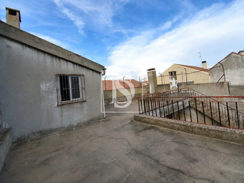 Moradia T2 para Venda em Sé, Santa Maria e Meixedo Foto 7