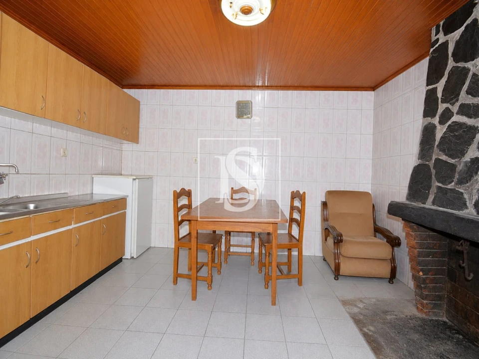 Moradia T2 para Venda em Sé, Santa Maria e Meixedo Foto 8