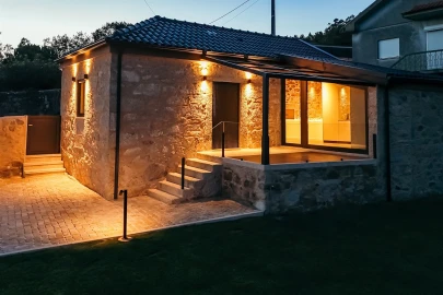 Moradia T1 para Venda em Vila Cova e Feitos