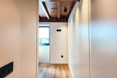 Moradia T1 para Venda em Vila Cova e Feitos