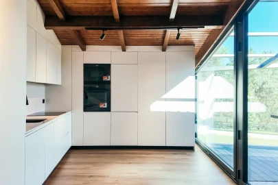Moradia T1 para Venda em Vila Cova e Feitos