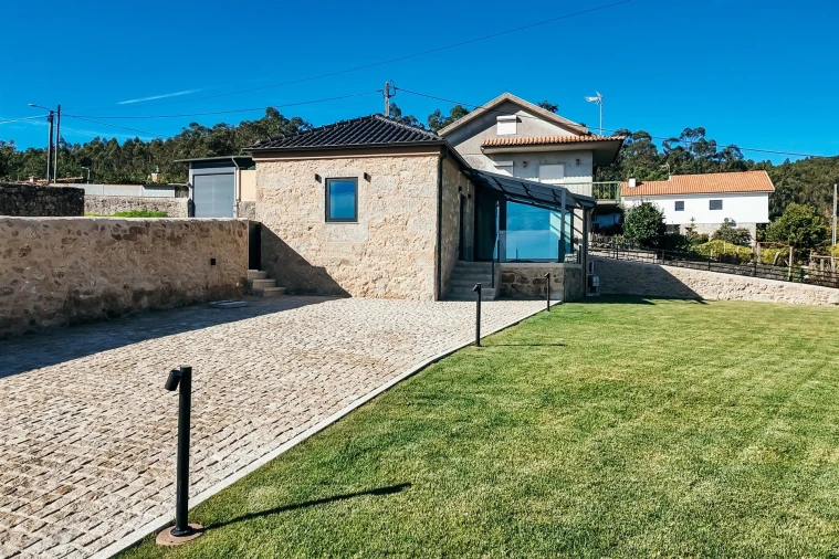 Moradia T1 para Venda em Vila Cova e Feitos Foto 25