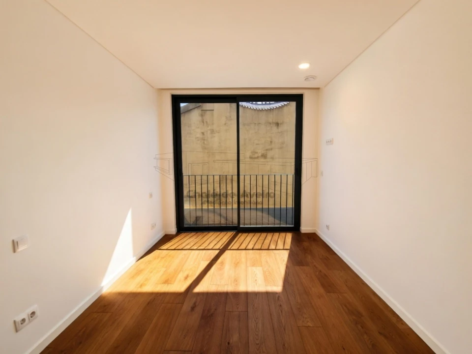 Apartamento T1 para Venda em Glória e Vera Cruz Foto 7