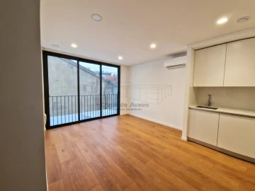 Apartamento T1 para Venda em Glória e Vera Cruz