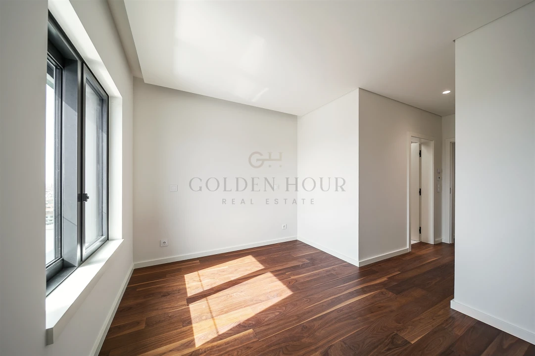 Apartamento T4 para Venda em Mafamude e Vilar do Paraíso Foto 56