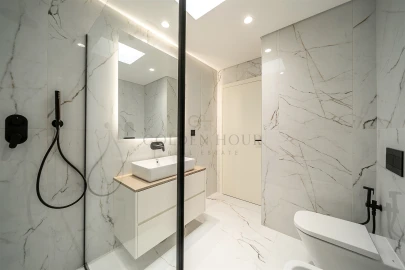 Apartamento T4 para Venda em Mafamude e Vilar do Paraíso