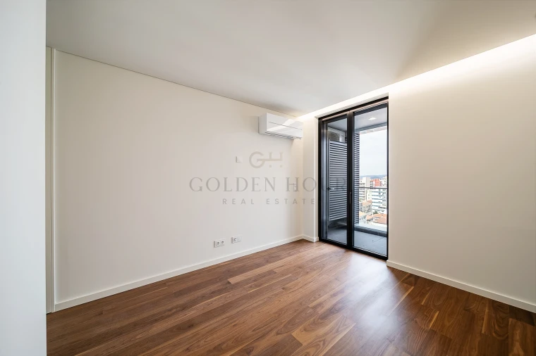 Apartamento T4 para Venda em Mafamude e Vilar do Paraíso Foto 48