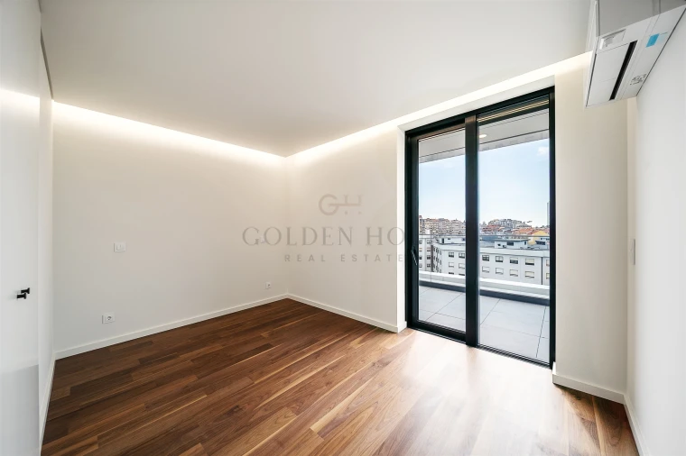 Apartamento T4 para Venda em Mafamude e Vilar do Paraíso Foto 40