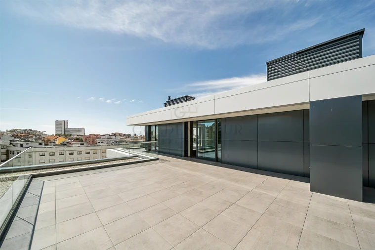 Apartamento T4 para Venda em Mafamude e Vilar do Paraíso Foto 9