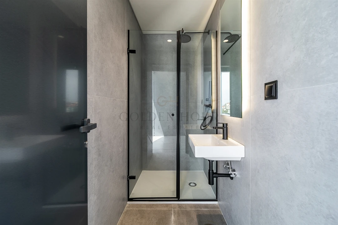 Apartamento T4 para Venda em Mafamude e Vilar do Paraíso Foto 30