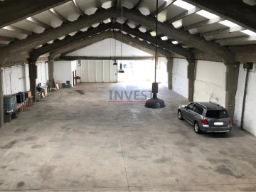 Armazém para Arrendamento em Cedofeita, Santo Ildefonso, Sé, Miragaia, São Nicolau e Vitória