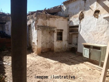 Moradia T1 para Venda em Dois Portos e Runa