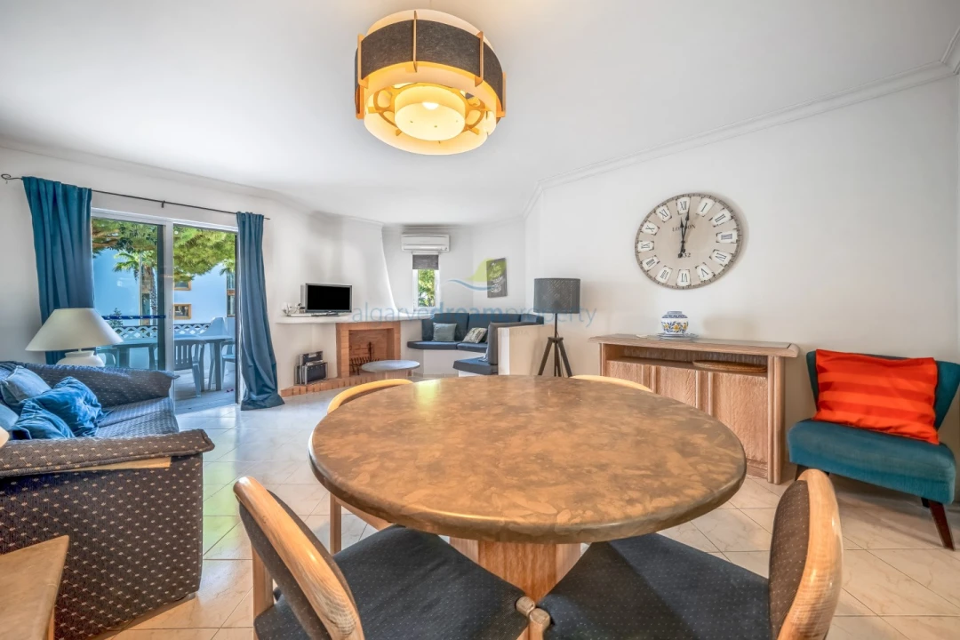 Apartamento T1 para Venda em Albufeira e Olhos de Água Foto 1