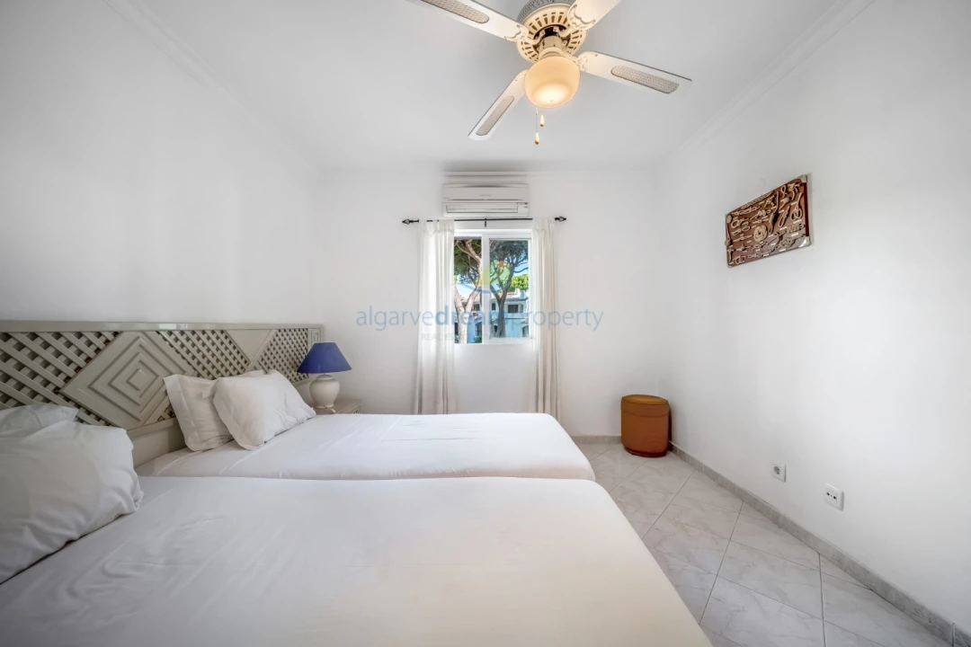 Apartamento T1 para Venda em Albufeira e Olhos de Água Foto 14