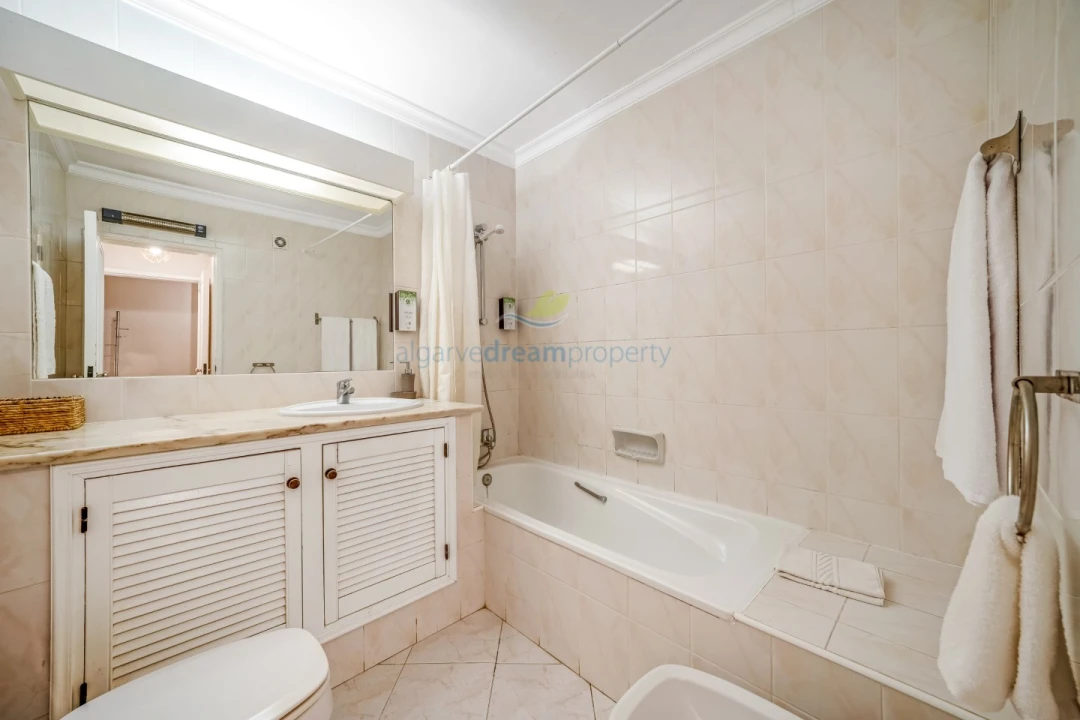 Apartamento T1 para Venda em Albufeira e Olhos de Água Foto 15