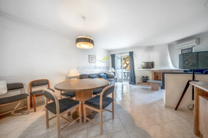 Apartamento T1 para Venda em Albufeira e Olhos de Água