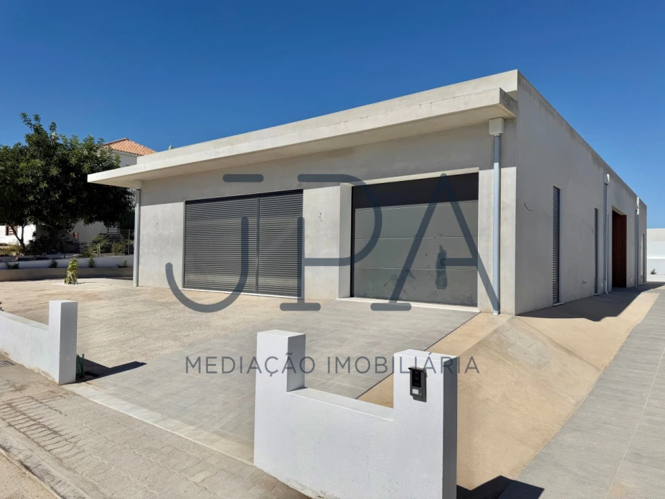 Moradia T3 para Venda em Castro Marim Foto 1