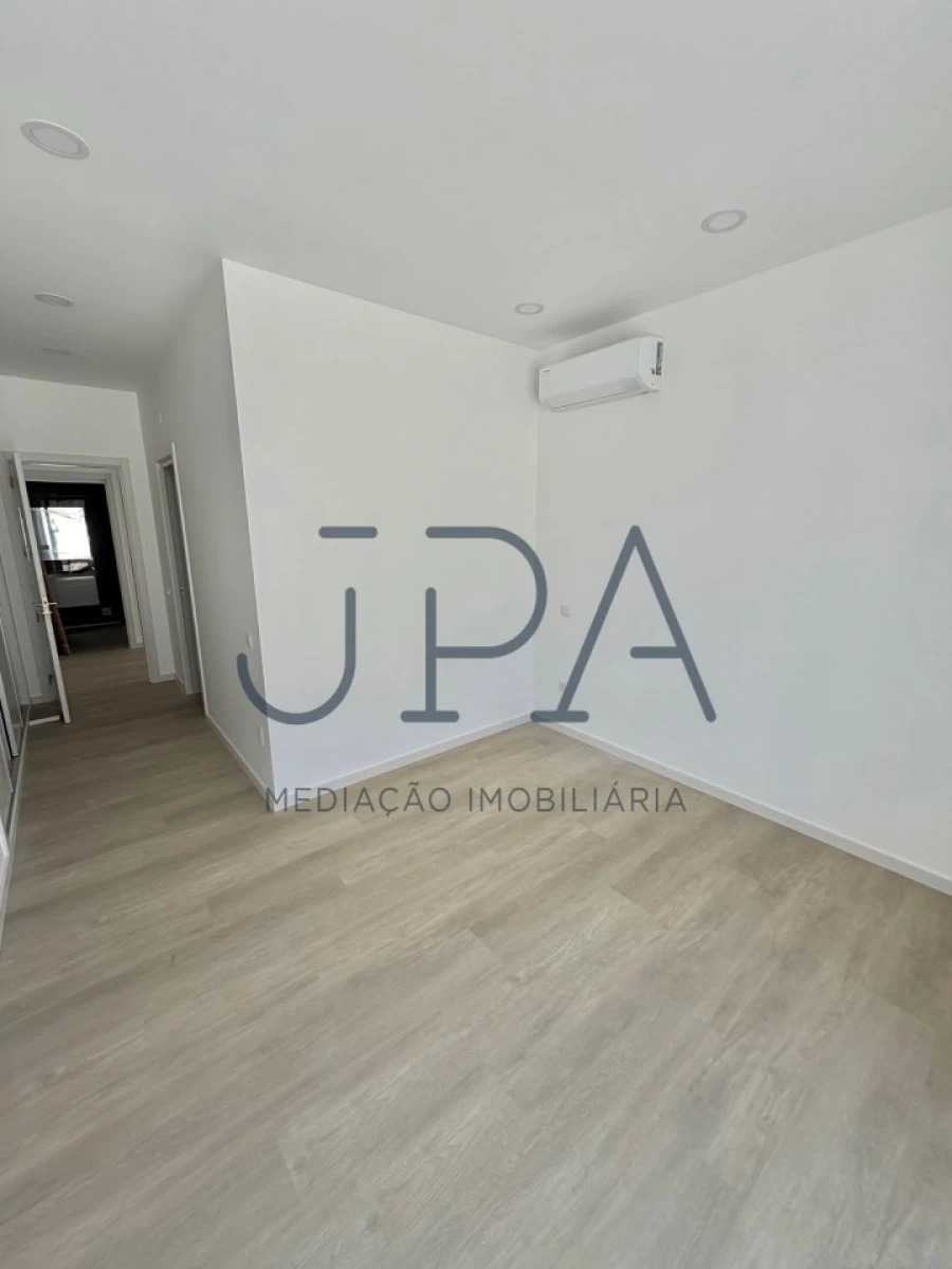 Moradia T3 para Venda em Castro Marim Foto 16