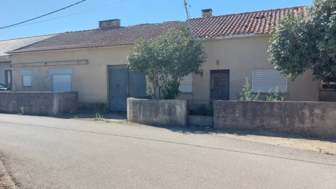 Moradia T3 para Venda em Monte Real e Carvide