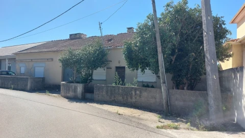 Moradia T3 para Venda em Monte Real e Carvide