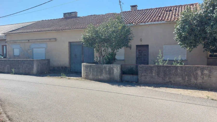 Moradia T3 para Venda em Monte Real e Carvide