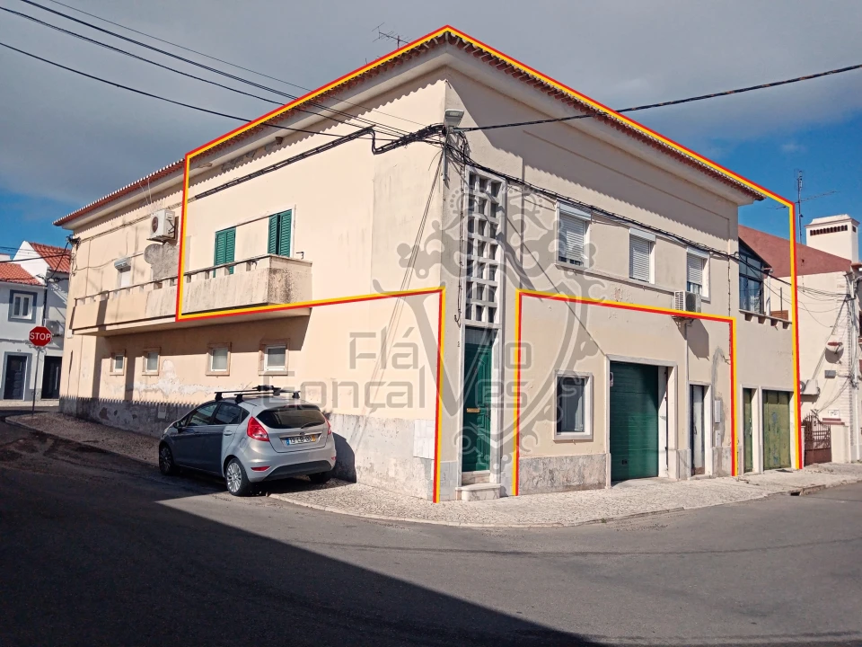 Moradia T3 para Venda em Estremoz (Santa Maria e Santo André) Foto 1