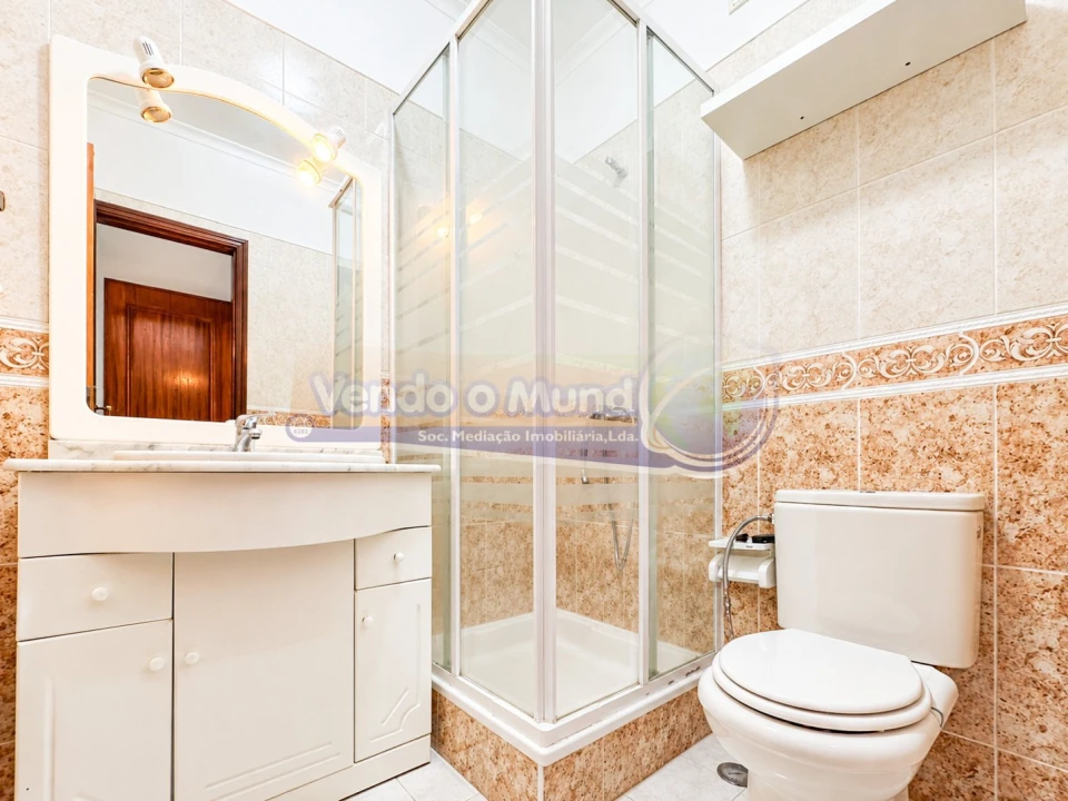 Apartamento T3 para Venda em Benavente Foto 14