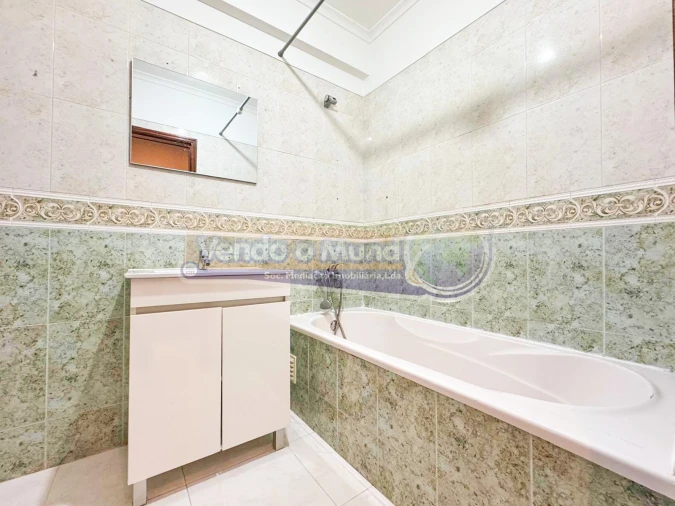 Apartamento T3 para Venda em Benavente Foto 19