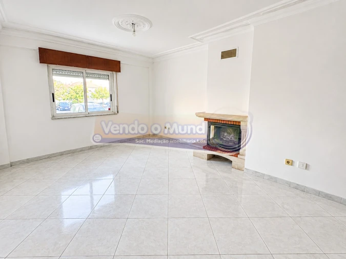 Apartamento T3 para Venda em Benavente Foto 7