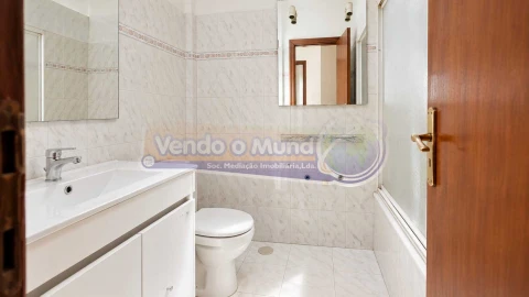 Apartamento T2 para Venda em Vila Franca de Xira
