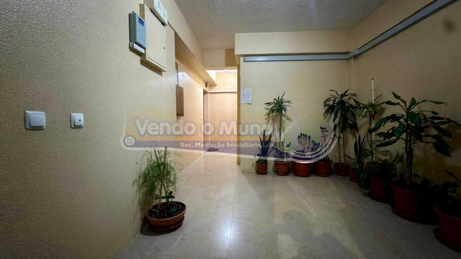 Apartamento T2 para Venda em Vila Franca de Xira Foto 16