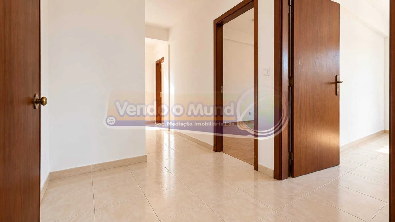 Apartamento T2 para Venda em Vila Franca de Xira Foto 15