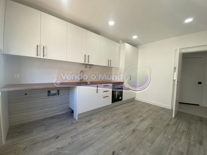 Apartamento T3 para Venda em Samora Correia Foto 2
