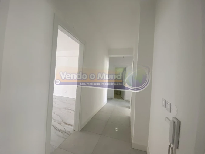 Apartamento T3 para Venda em Samora Correia Foto 3