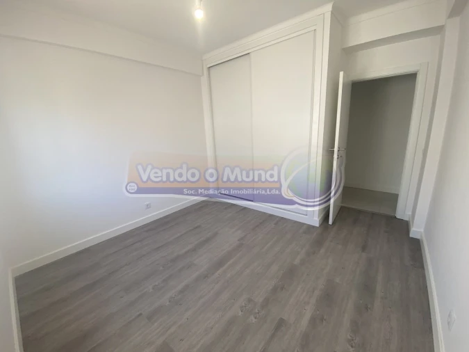 Apartamento T3 para Venda em Samora Correia Foto 7
