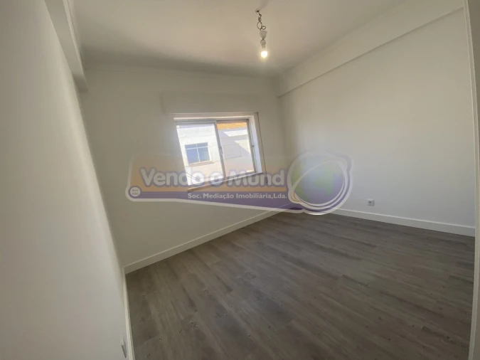 Apartamento T3 para Venda em Samora Correia Foto 8