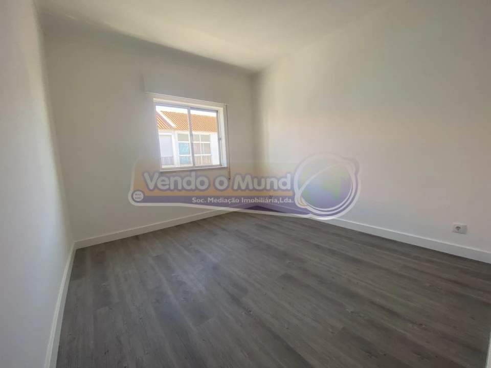 Apartamento T3 para Venda em Samora Correia Foto 14