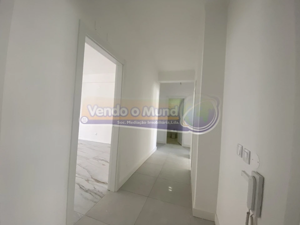Apartamento T3 para Venda em Samora Correia Foto 3