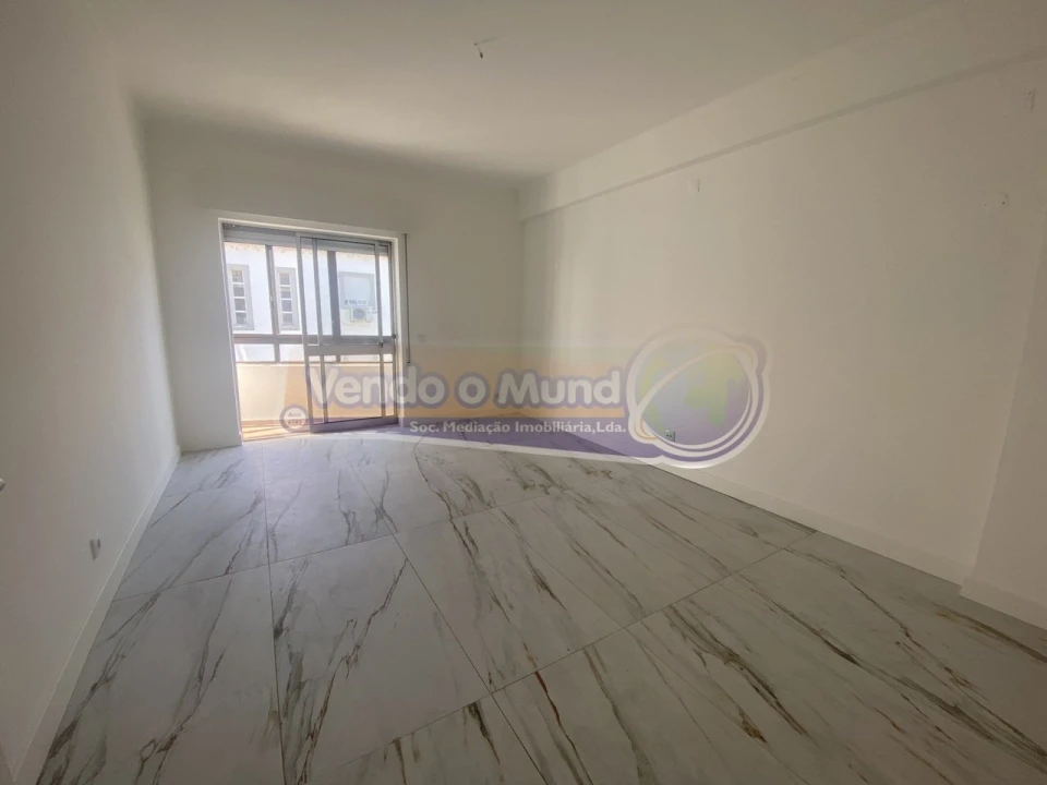 Apartamento T3 para Venda em Samora Correia Foto 6