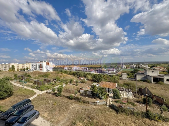 Apartamento T3 para Venda em Vila Franca de Xira Foto 4