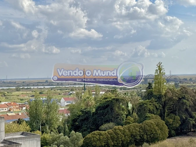 Apartamento T3 para Venda em Vila Franca de Xira Foto 5