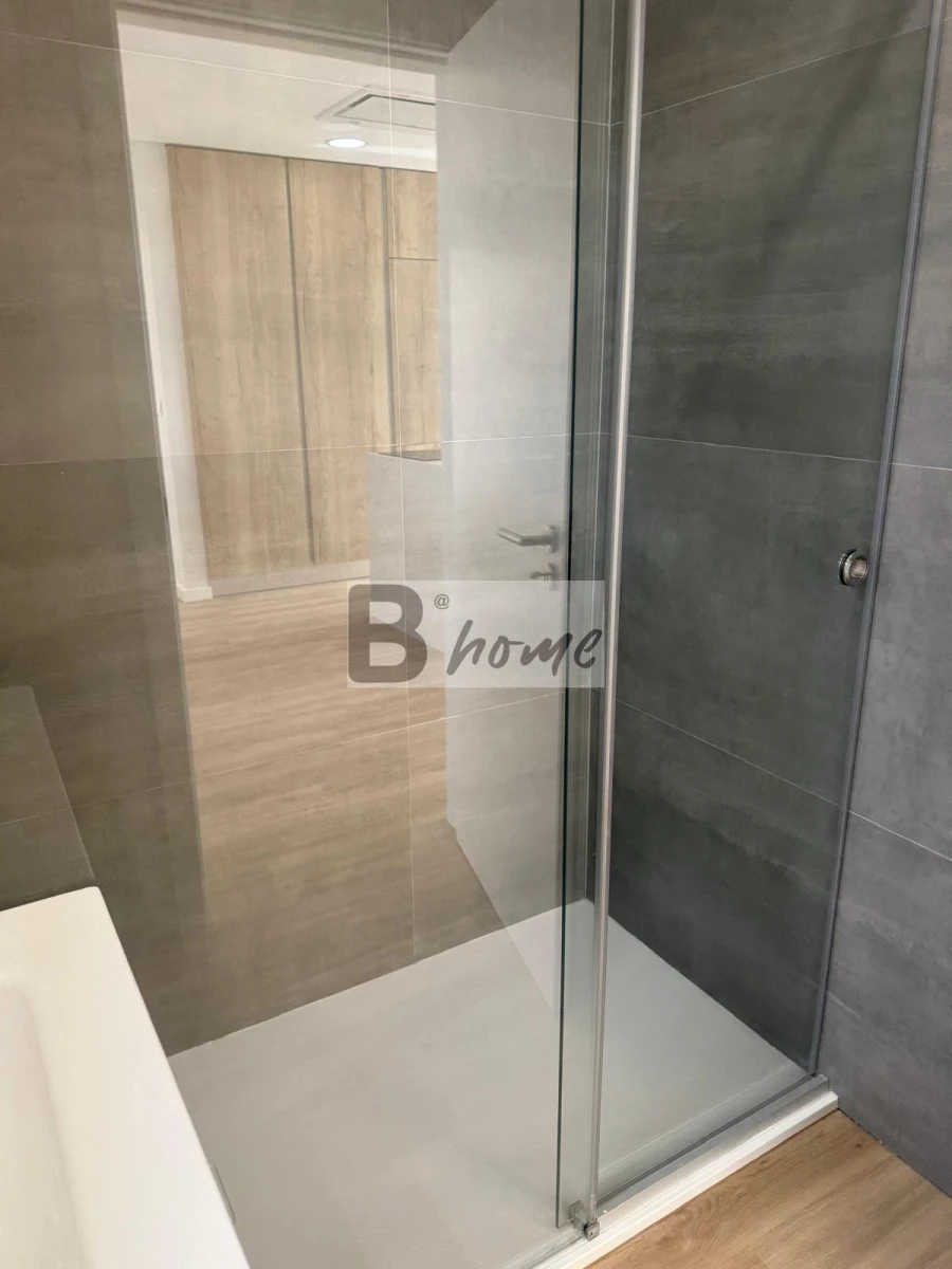Apartamento T1 para Venda em Amora Foto 11