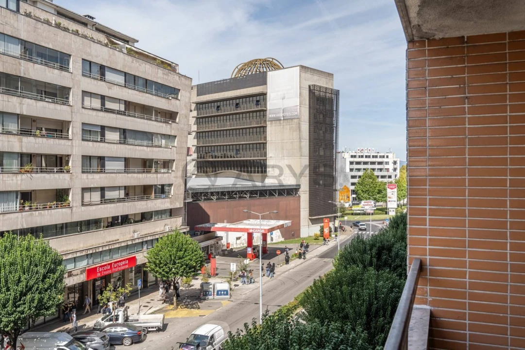 Apartamento T3 para Venda em Braga (Maximinos, Sé e Cividade) Foto 14