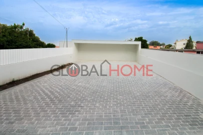 Moradia T3 para Venda em Pedrouços