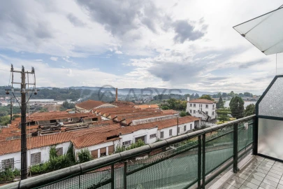 Apartamento T3 para Venda em Delães
