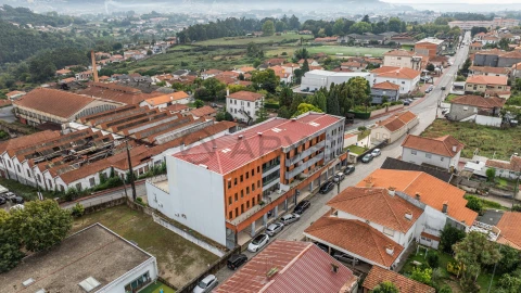 Apartamento T3 para Venda em Delães