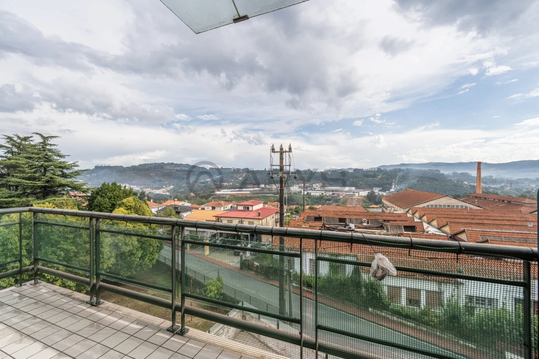 Apartamento T3 para Venda em Delães Foto 6