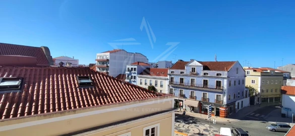 Moradia T3 para Venda em Nossa Senhora do Pópulo, Coto e São Gregório