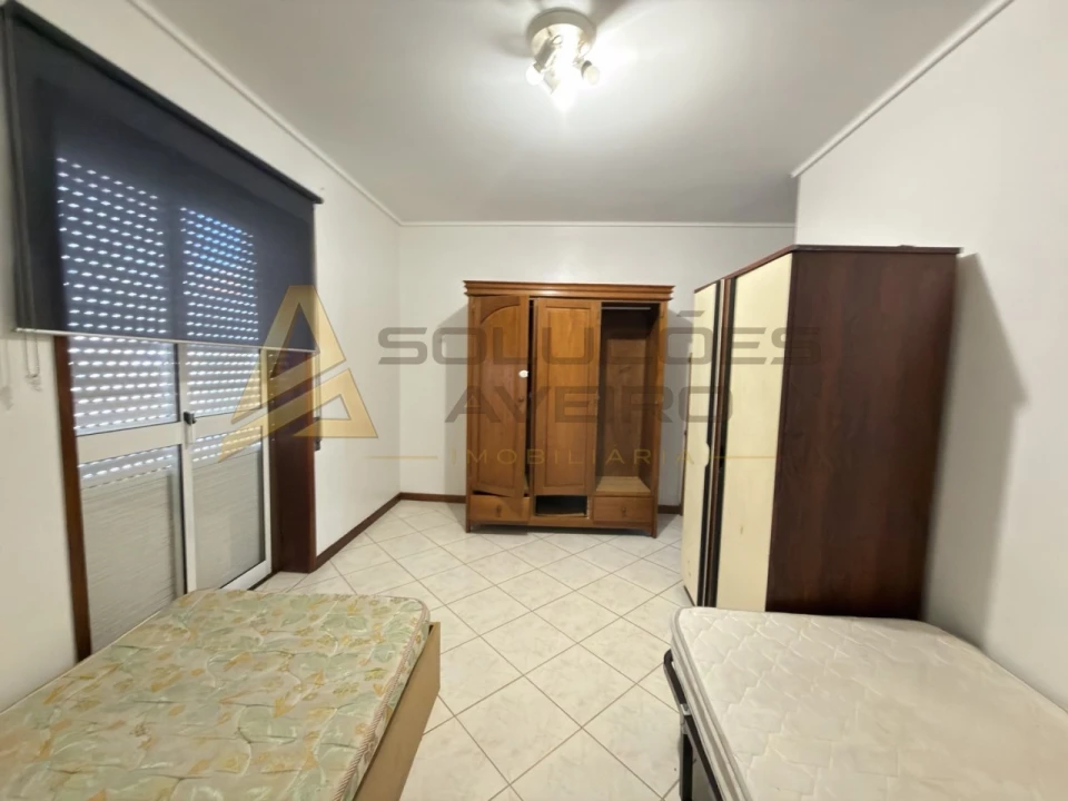 Apartamento T1 para Venda em Glória e Vera Cruz Foto 12
